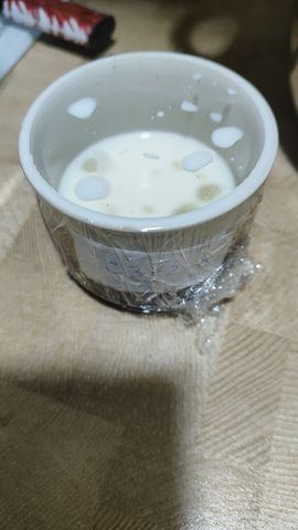 Чашка под плёнкой